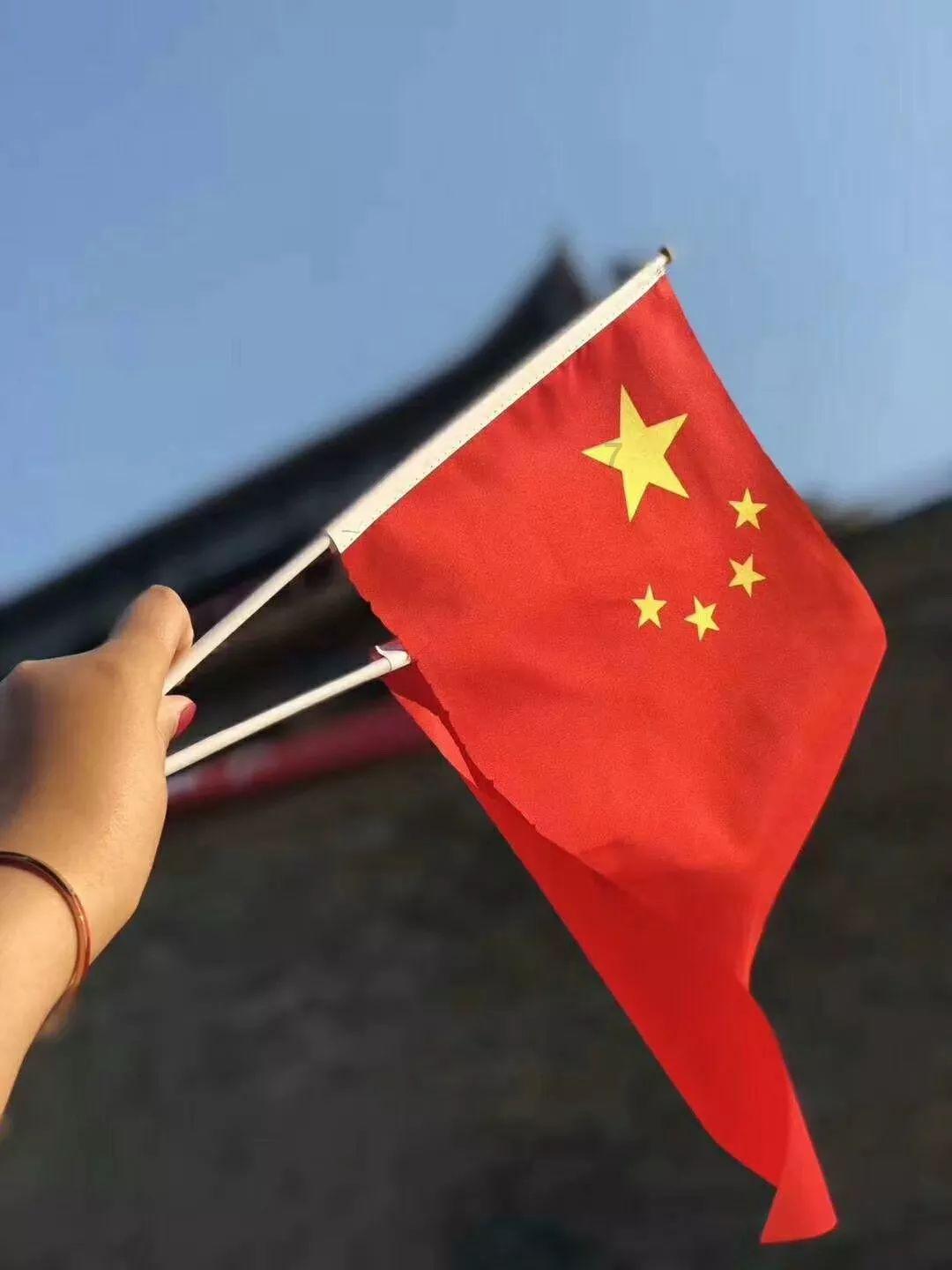 网友吐槽高铁上儿童吵闹引讨论，媒体报道或来源于「厌童症」心理现象，如何看待这一说法？厌童症是什么？游戏画面