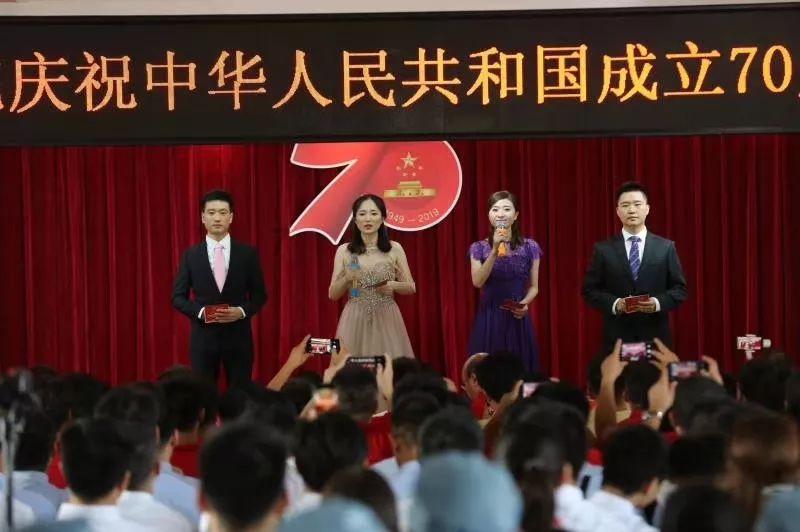 “小兔拔拔”水果萝卜